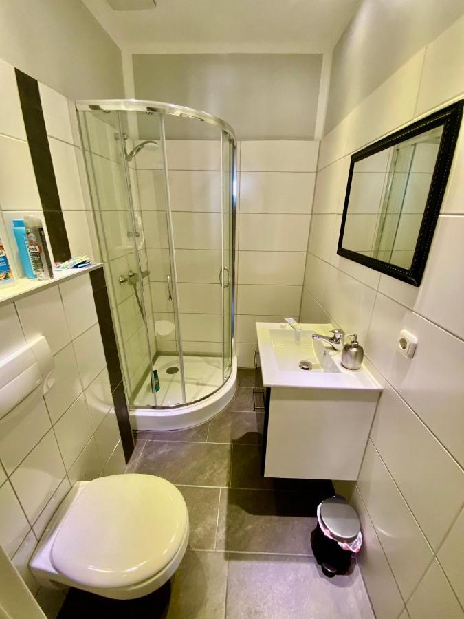 Business Apartment Near Neuss/Duesseldorf Korschenbroich Bagian luar foto