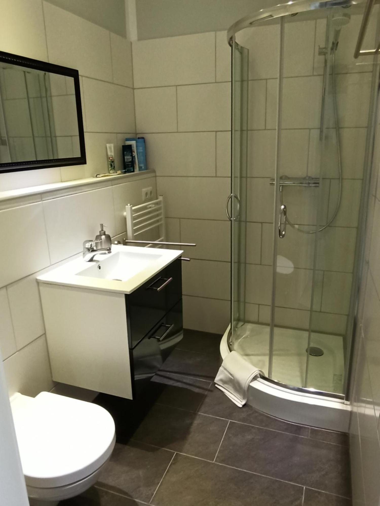 Business Apartment Near Neuss/Duesseldorf Korschenbroich Ruang foto